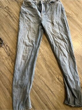 BDG Women's Straight Light Blue Distressed Jeans